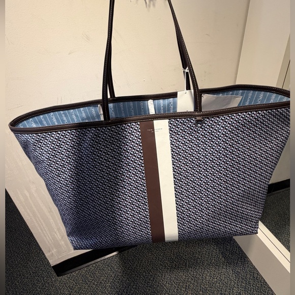 Tory Burch Handbags - Tory Burch The Racer XL Tote Blue Pattern Lightweight Tote